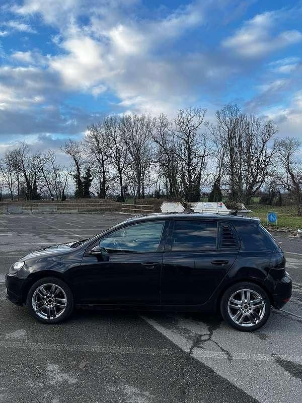 Usata VW Golf VII Highline 105 CV (77 kW) 2012 Berlina