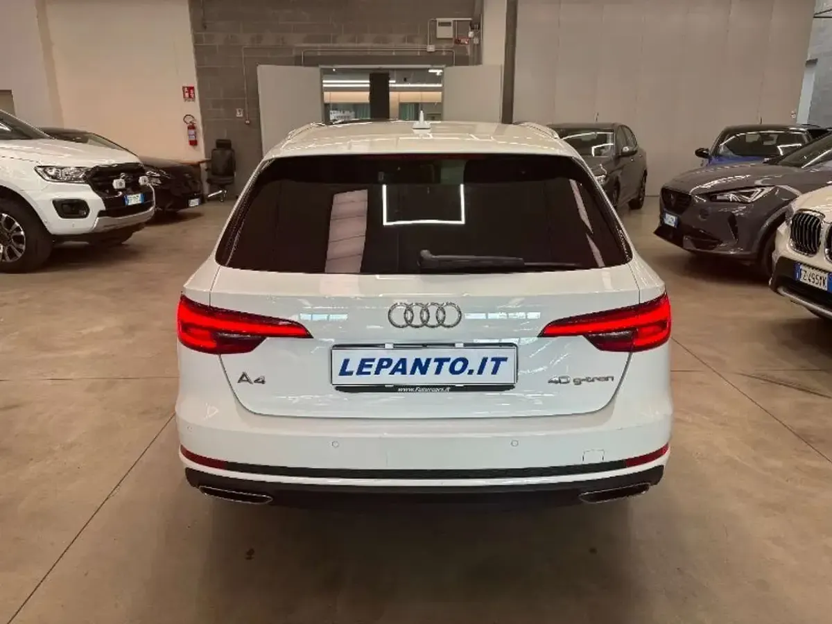 Usata Audi A4 Business 170 CV (125 kW) 2019 Bianco Station wagon