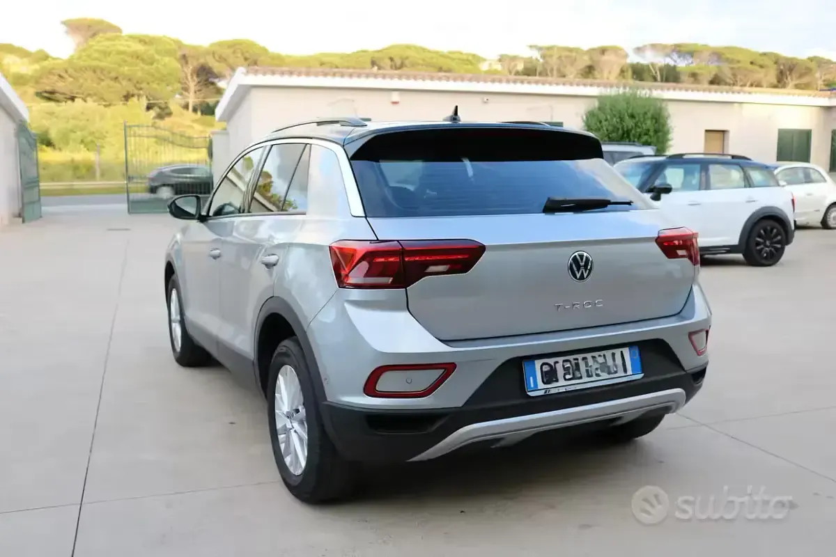 Usata VW T-Roc Style 116 CV (85 kW) 2025 Grigio SUV