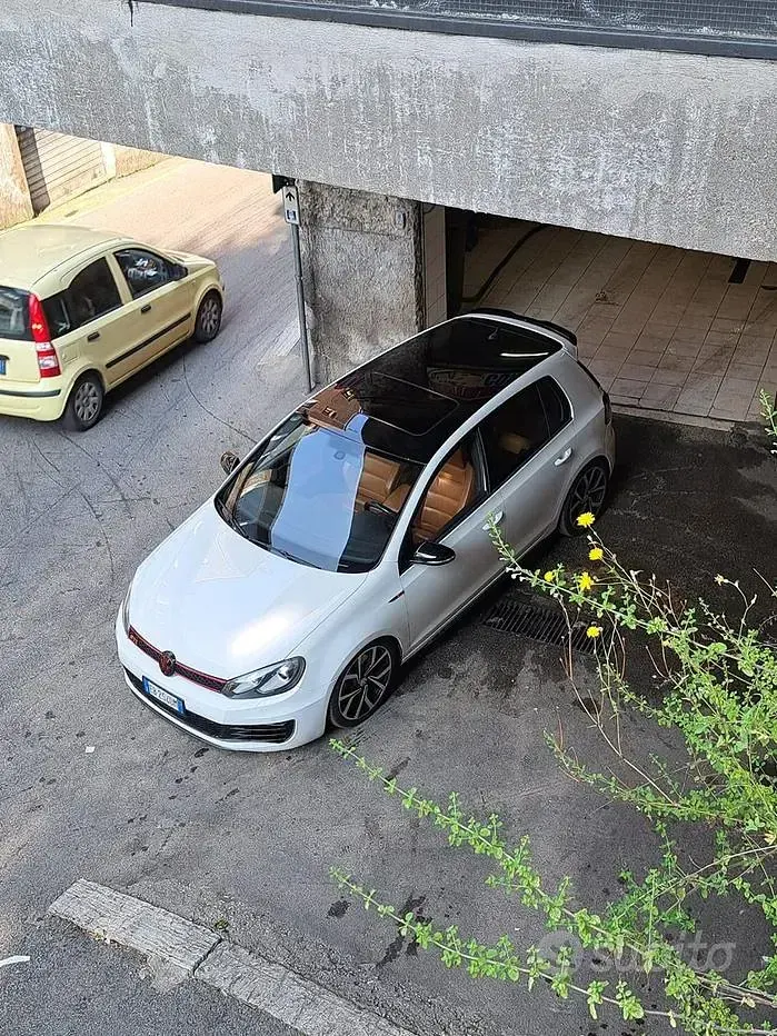 Usata VW Golf VI GTI 210 CV (154 kW) 2010 Bianco Utilitaria
