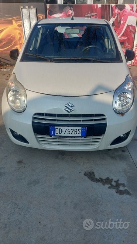 Usata Suzuki Swift 68 CV (50 kW) 2010 Bianco Utilitaria