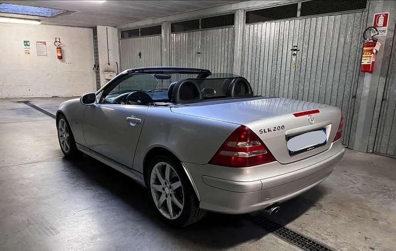Usata Mercedes SLK200 163 CV (119 kW) 2003 Cabrio