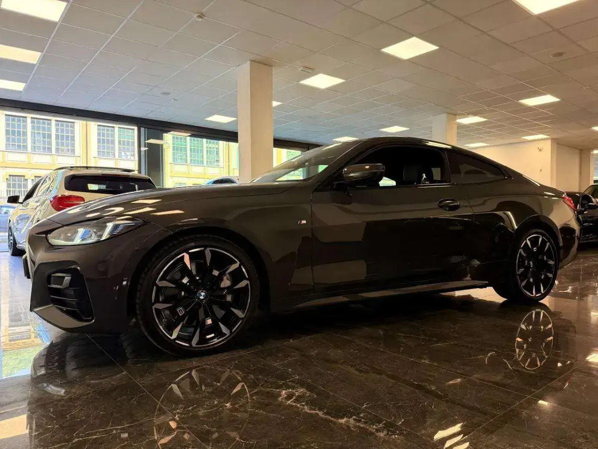 Usata BMW 430 M Sport 286 CV (210 kW) 2025 Dravit grey metallic Coupé