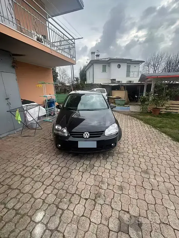Usata VW Golf IV Sportline 140 CV (102 kW) 2005 Nero Berlina