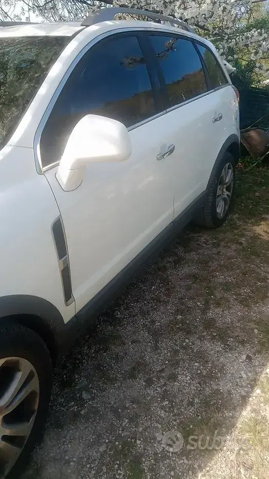Usata Opel Antara 184 CV (135 kW) 2011 Bianco SUV
