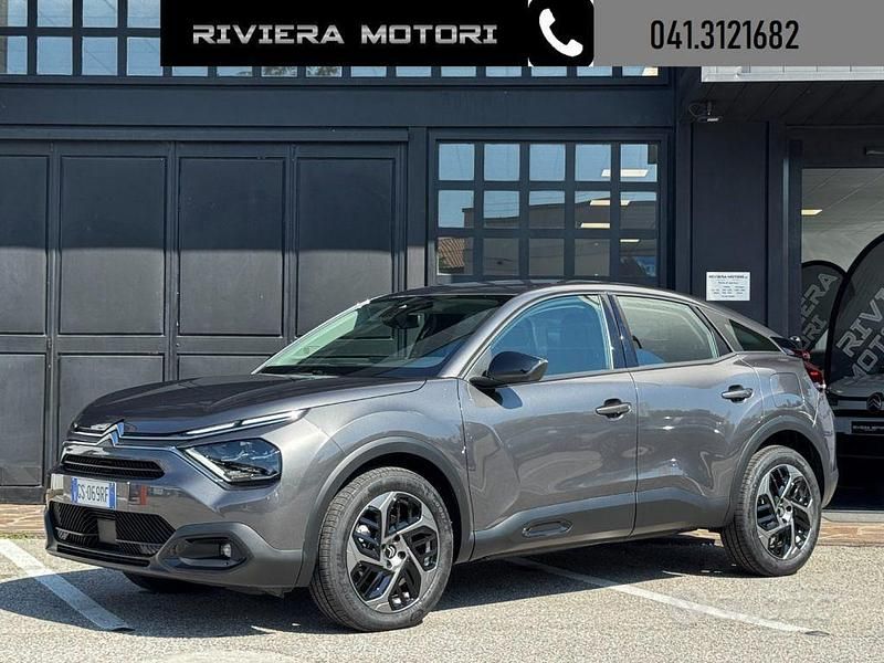 Grigio(met.) Usata 2024 Citroën C4 PureTech Tre volumi | 16.990 € (Ottimo prezzo) - Immagine 1/4