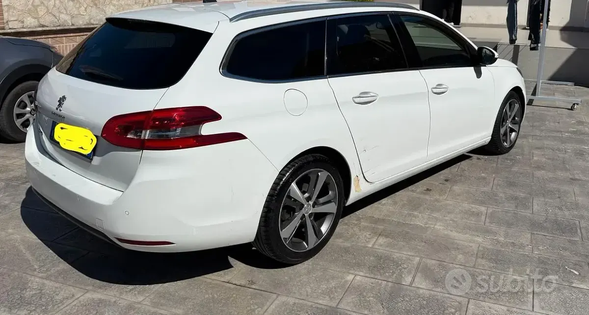 Usata Peugeot 308 SW Allure 120 CV (88 kW) 2016 Bianco Station wagon