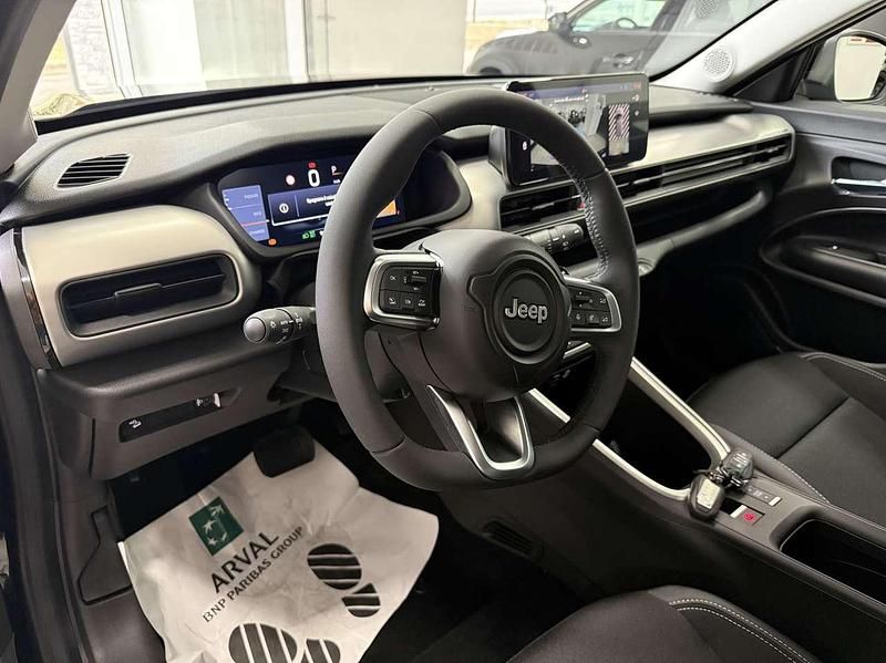 Nuova Jeep Avenger Altitude 101 CV (74 kW) 2026 Nero volcano SUV