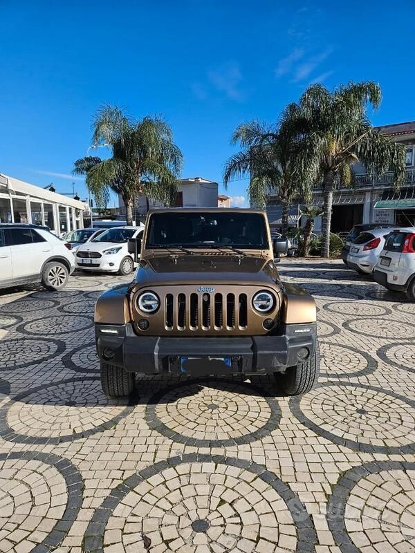 Usata 2015 Jeep Wrangler Sahara SUV | 23.500 € (Buon prezzo) - Immagine 1/4