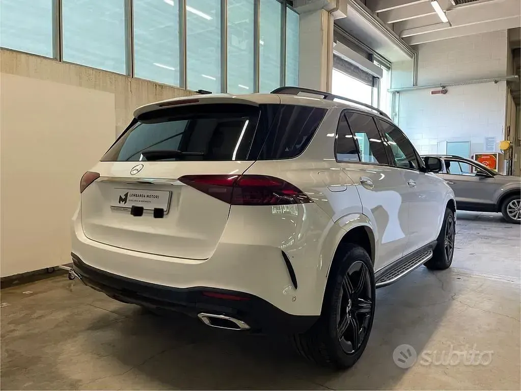 Usata Mercedes GLE300 AMG Line Premium 269 CV (197 kW) 2023 Bianco SUV