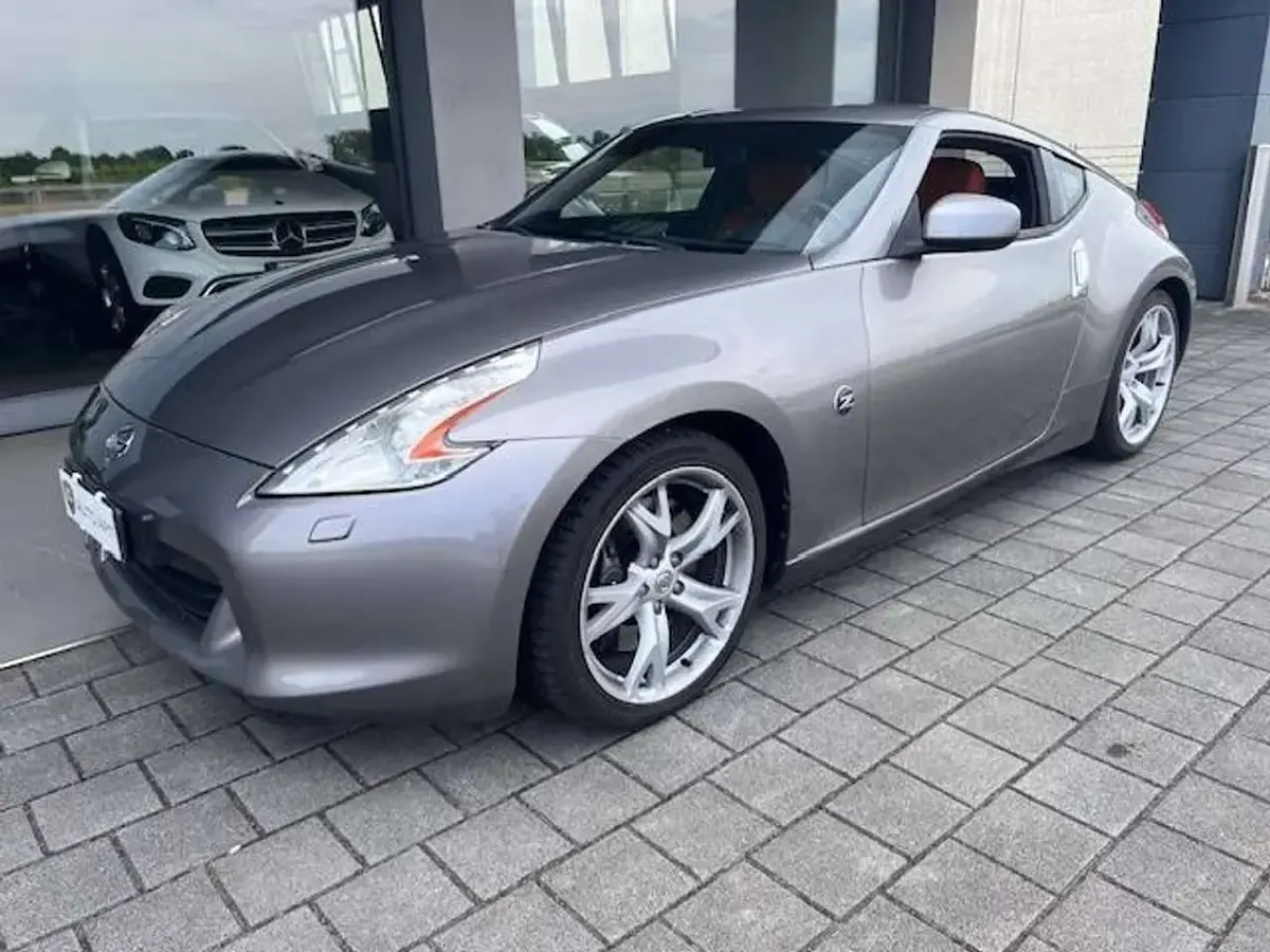 Usata Nissan 370Z 330 CV (242 kW) 2010 Grigio Coupé