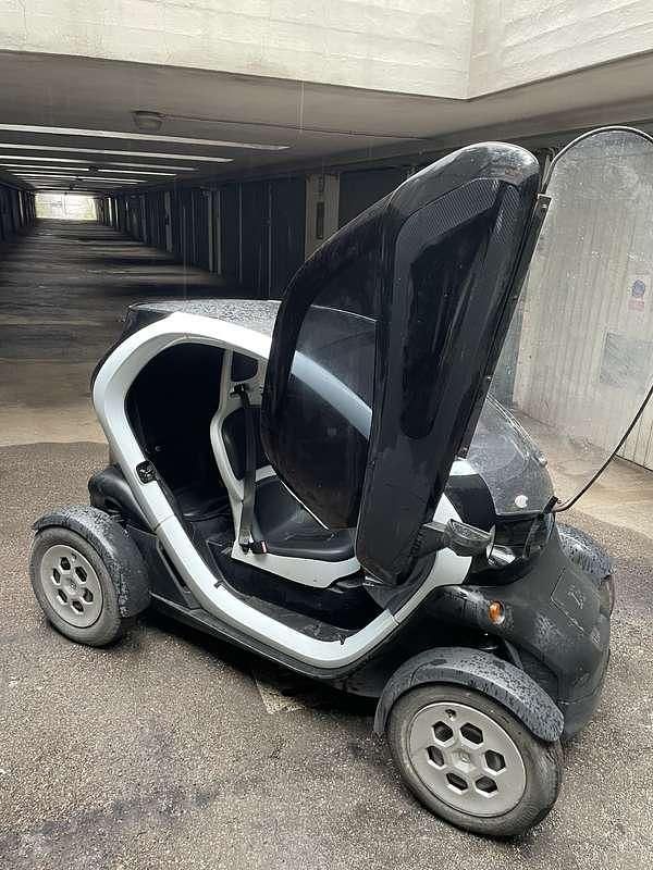 Usata Renault Twizy 13 kW (18 CV) 2012 Utilitaria