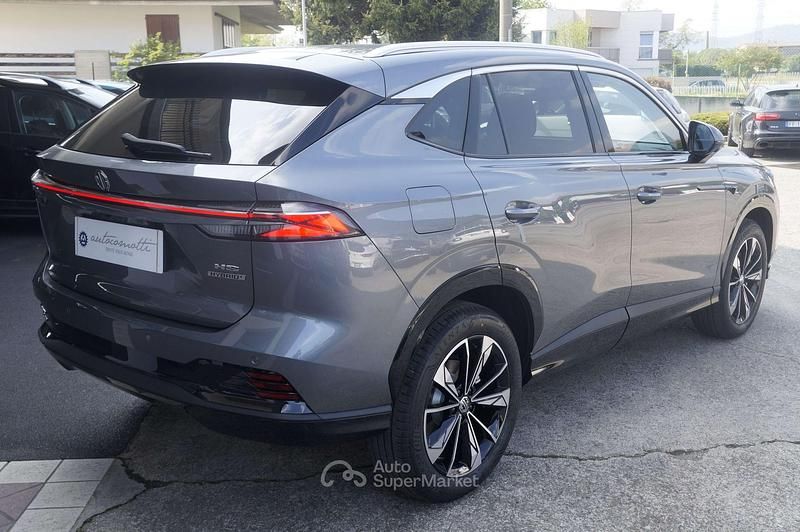 Nuova MG HS Luxury 143 CV (105 kW) 2026 Hampstead grey metallizzato SUV