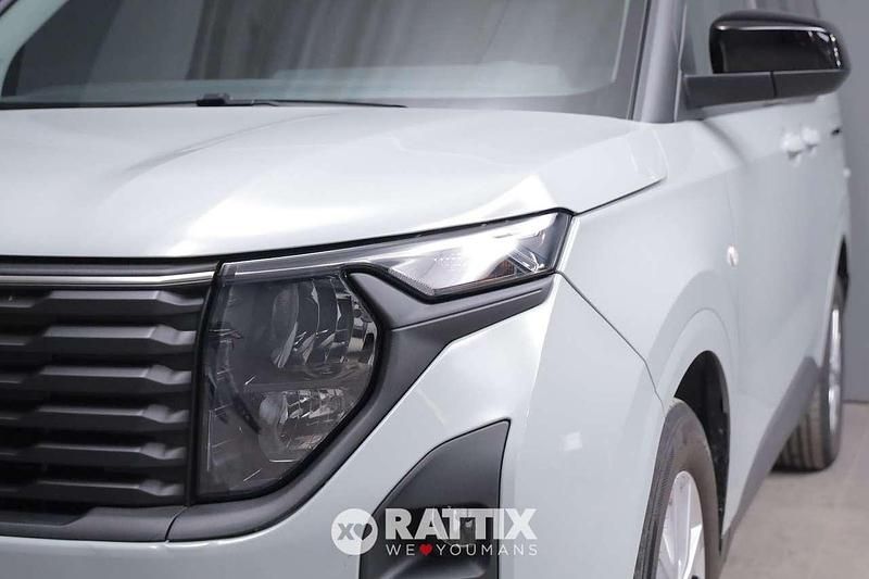 Usata Ford Tourneo Courier Titanium 125 CV (91 kW) 2024 Cactus gray Monovolume