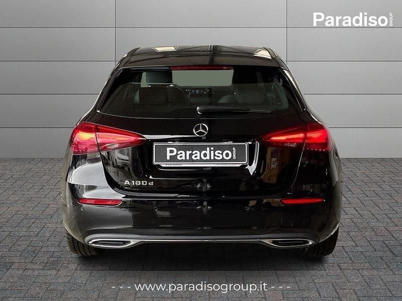 Nuova Mercedes A180 Advanced 116 CV (85 kW) 2026 Nero Berlina