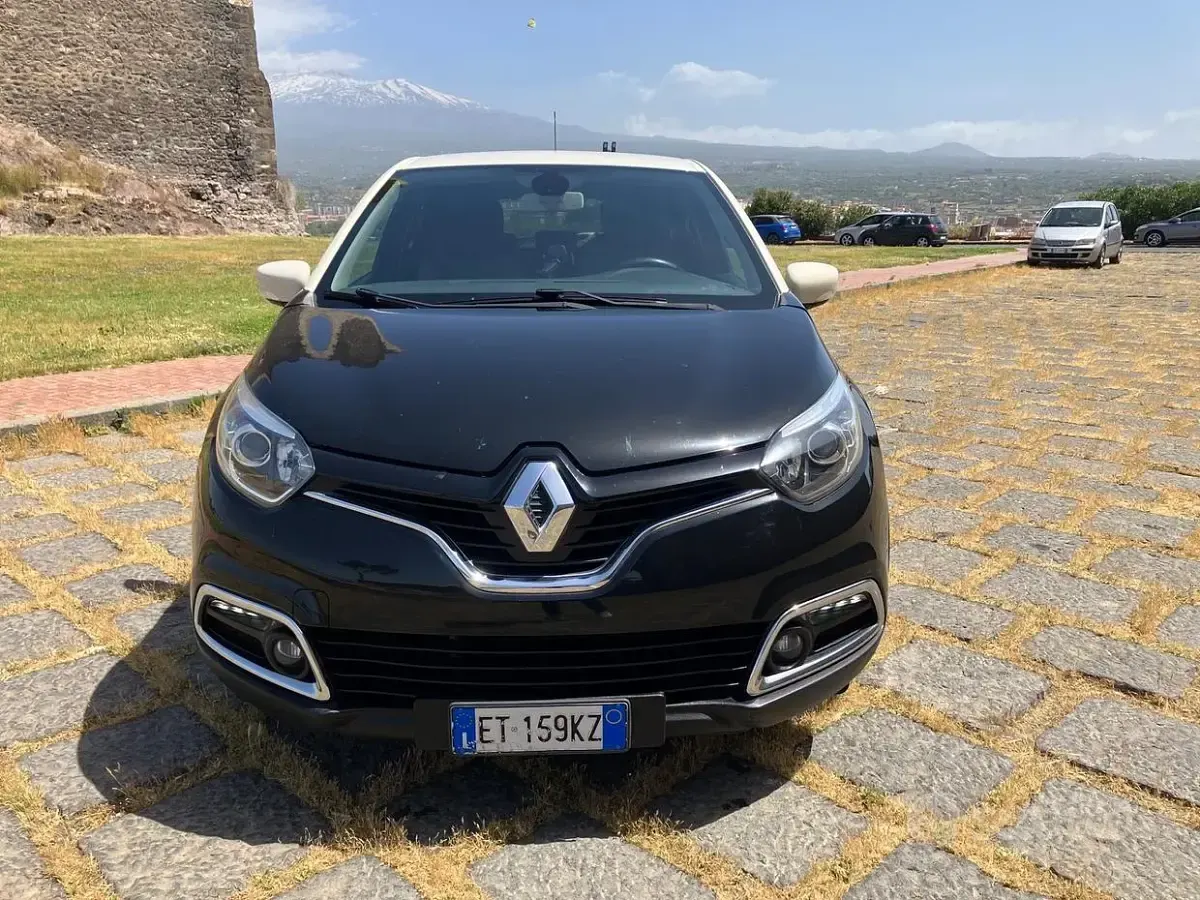 Usata Renault Captur 90 CV (66 kW) 2013 Nero SUV