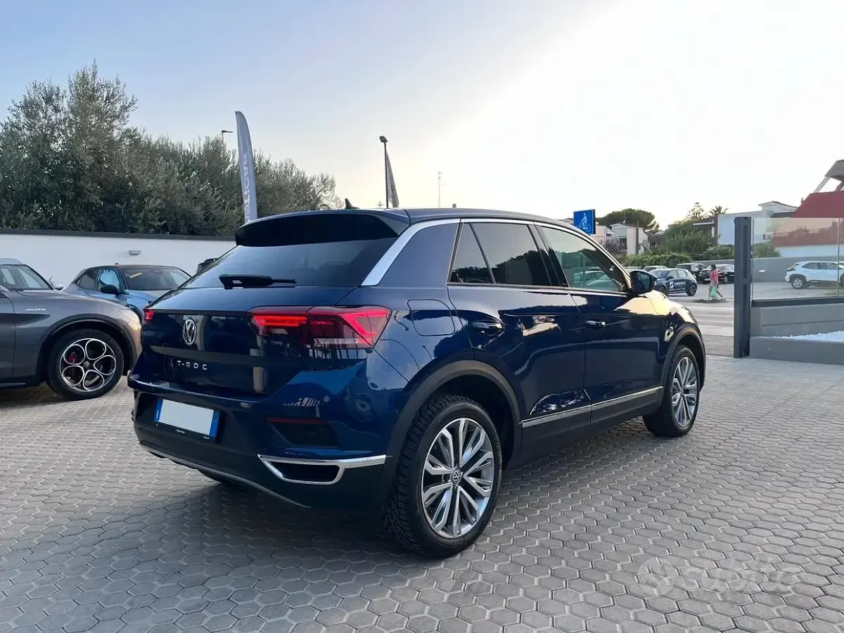 Usata VW T-Roc Advance 116 CV (85 kW) 2020 Blu SUV