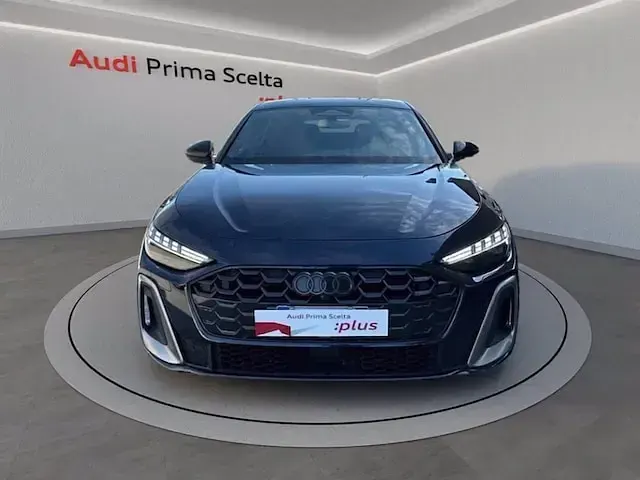 Usata Audi A5 S-Line 204 CV (150 kW) 2025 Blu firmamento metallizzato Berlina