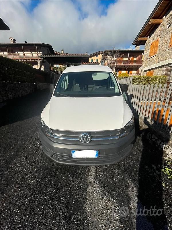 Usata VW Caddy 110 CV (80 kW) 2016 Monovolume