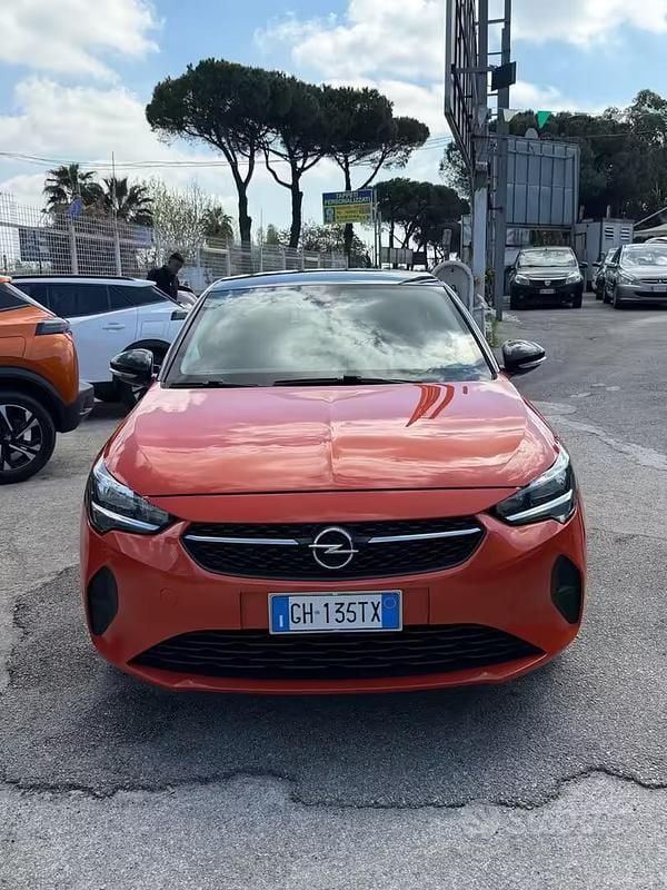 Usata Opel Corsa GS Line 101 CV (74 kW) 2022 Arancione Utilitaria
