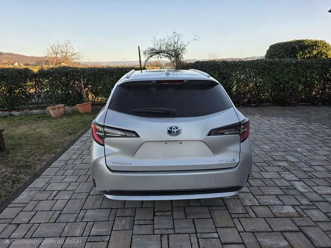 Usata Toyota Corolla Active 122 CV (89 kW) 2022 Station wagon