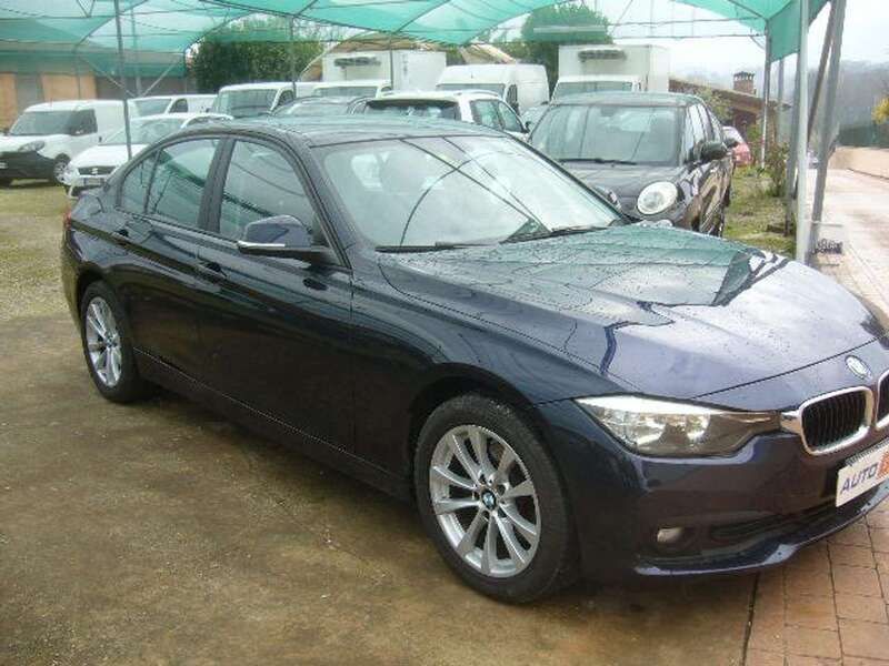 Usata BMW 320 190 CV (139 kW) 2016 Blu/azzurro Berlina