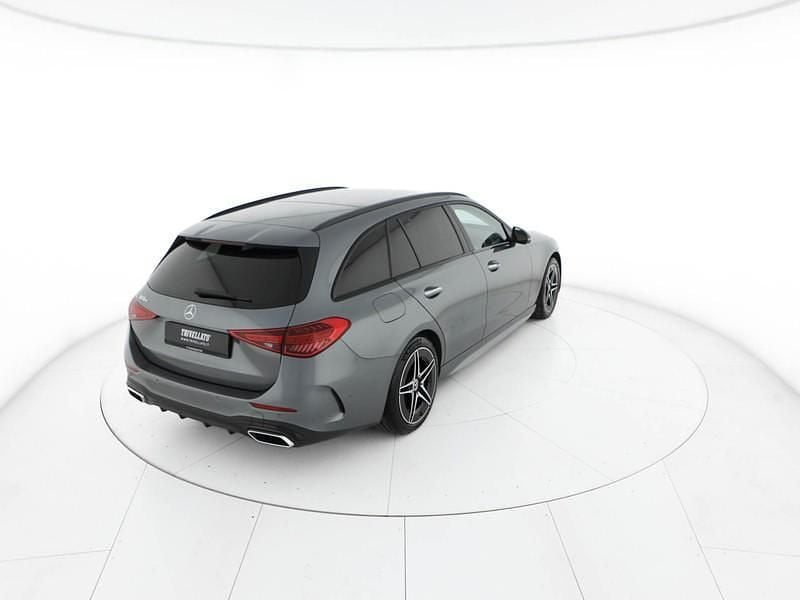 Usata Mercedes C300 Premium 313 CV (230 kW) 2022 Grigio Station wagon