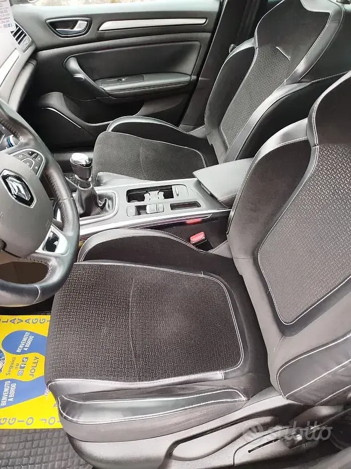 Usata Renault Mégane 110 CV (80 kW) 2017 Berlina