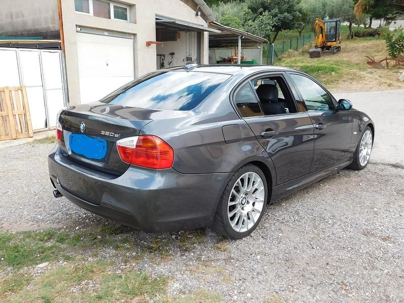 Usata BMW 320 173 CV (127 kW) 2006 Grigio Berlina