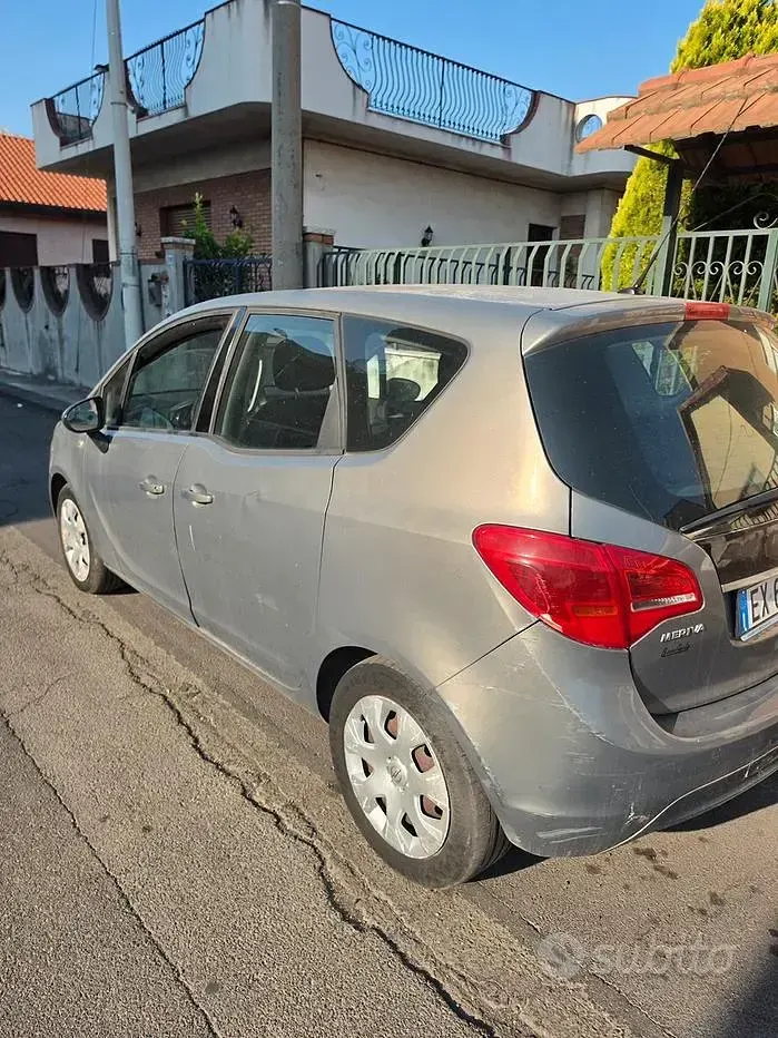 Usata Opel Meriva 120 CV (88 kW) 2014 Monovolume