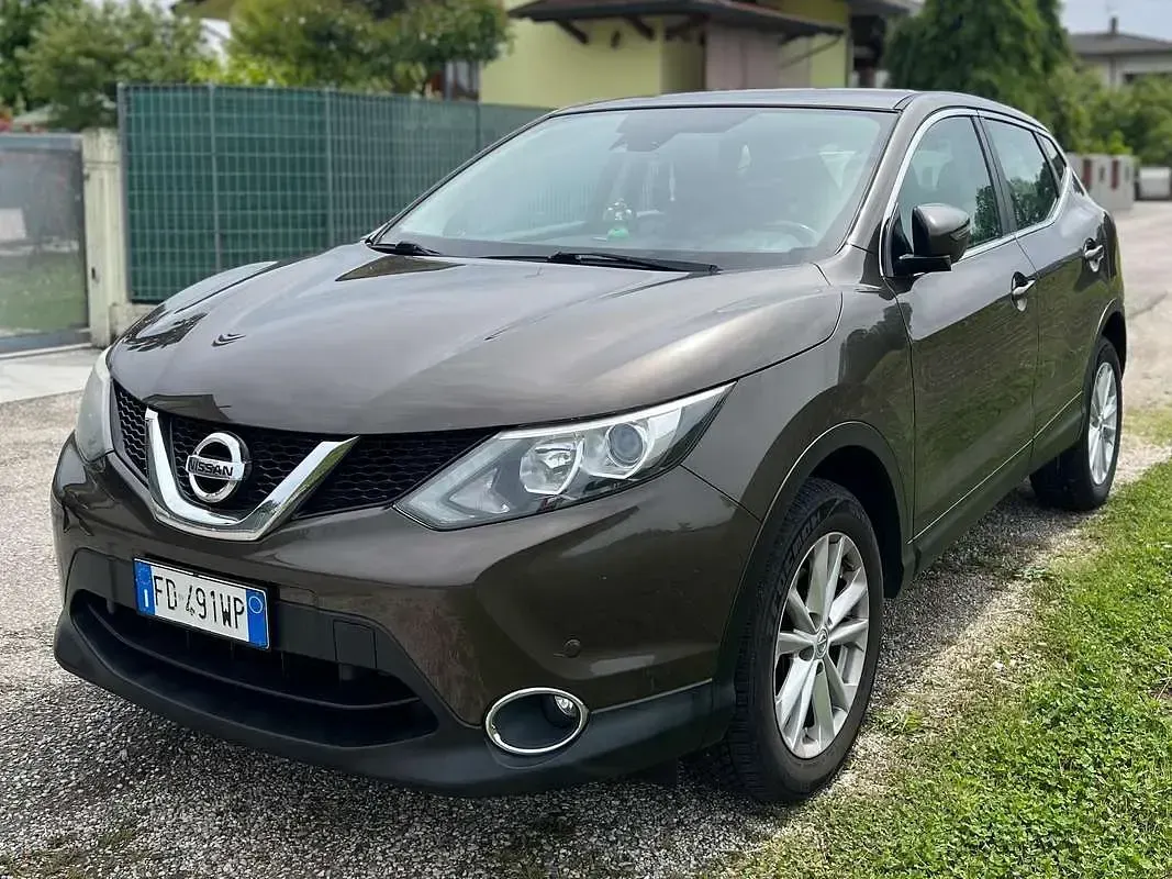 Usata Nissan Qashqai 110 CV (80 kW) 2016 SUV