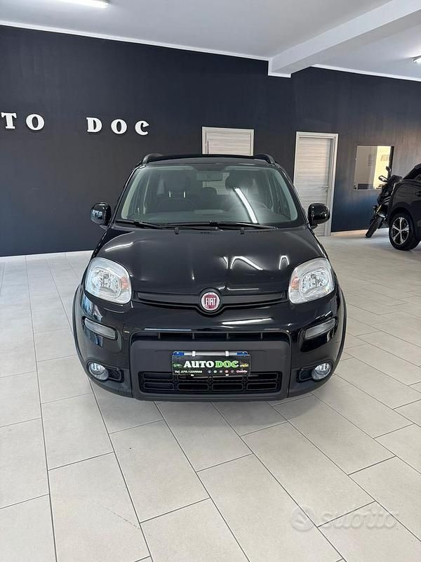 Nero Usata 2022 Fiat Panda S Tre volumi | 11.499 € (Buon prezzo) - Immagine 1/4