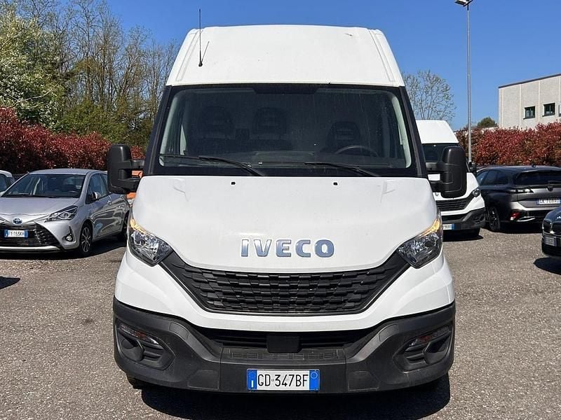 Usata Iveco 35.12 116 CV (85 kW) 2020 Bianco Furgone