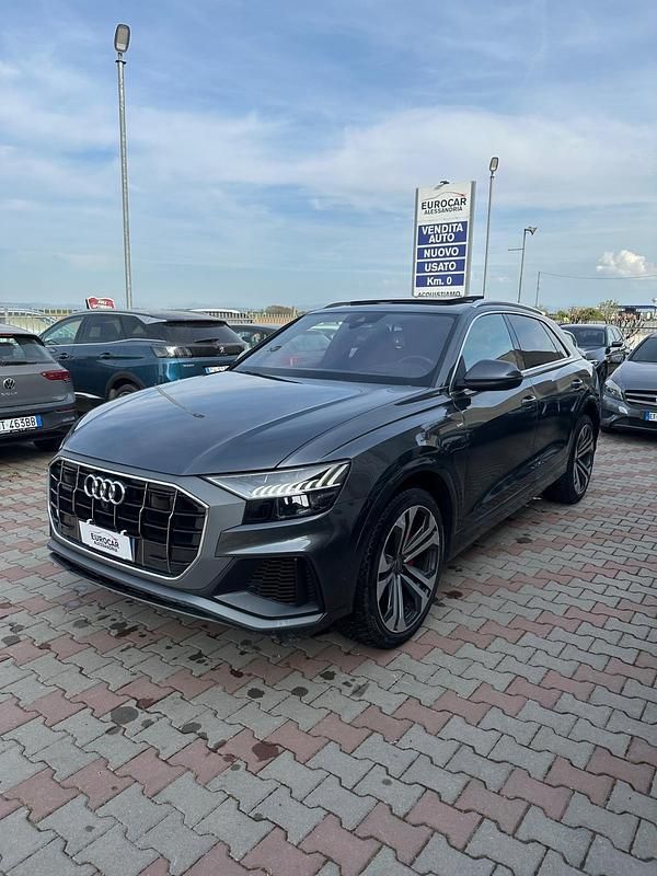 Usata Audi Q8 Comfort 285 CV (209 kW) 2018 Grigio SUV