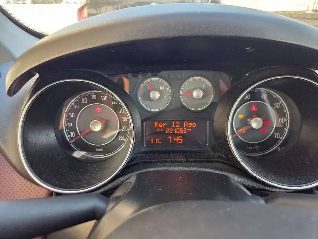 Usata Fiat Punto Evo Emotion 95 CV (69 kW) 2010 Utilitaria