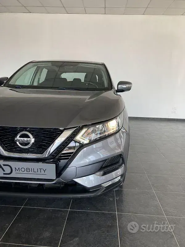 Usata Nissan Qashqai Tekna 115 CV (84 kW) 2019 Grigio SUV