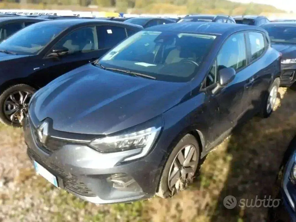 Usata Renault Clio V Business 91 CV (66 kW) 2022 Grigio Berlina