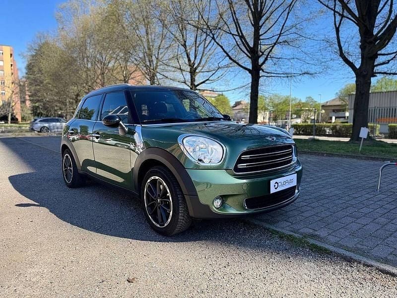 Usata Mini Cooper D Countryman Business 111 CV (81 kW) 2016 Verde SUV