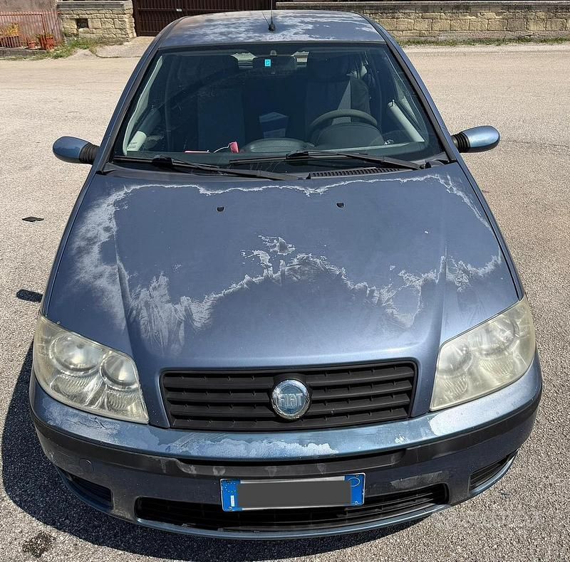 Usata Fiat Punto 69 CV (50 kW) 2004 Utilitaria