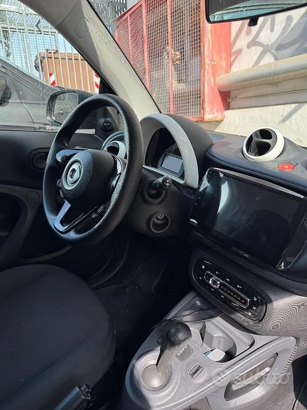 Usata Smart ForTwo Coupé 75 CV (55 kW) 2019 Nero Coupé