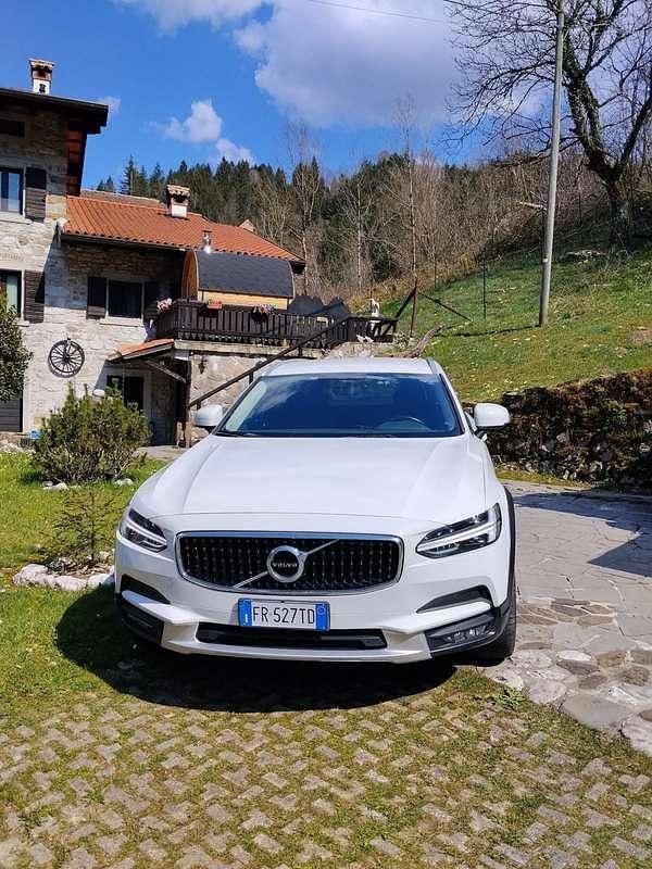 Usata Volvo V90 CC Pro 235 CV (172 kW) 2018 Station wagon