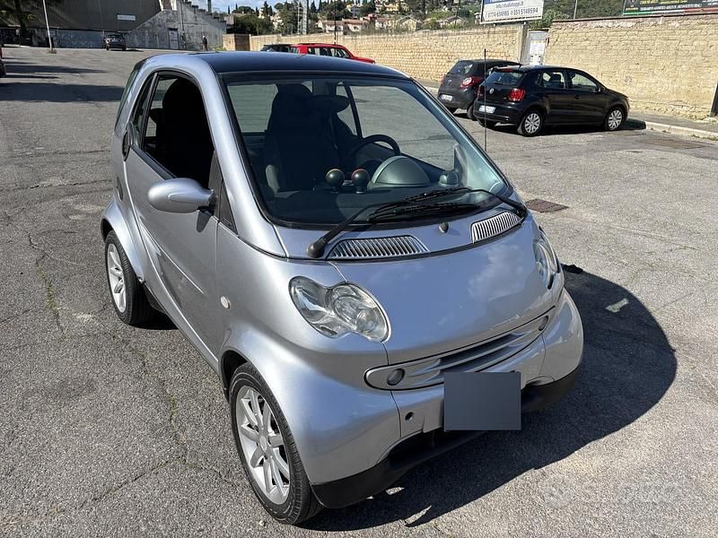 Begagnad Smart #1 2005 Grå