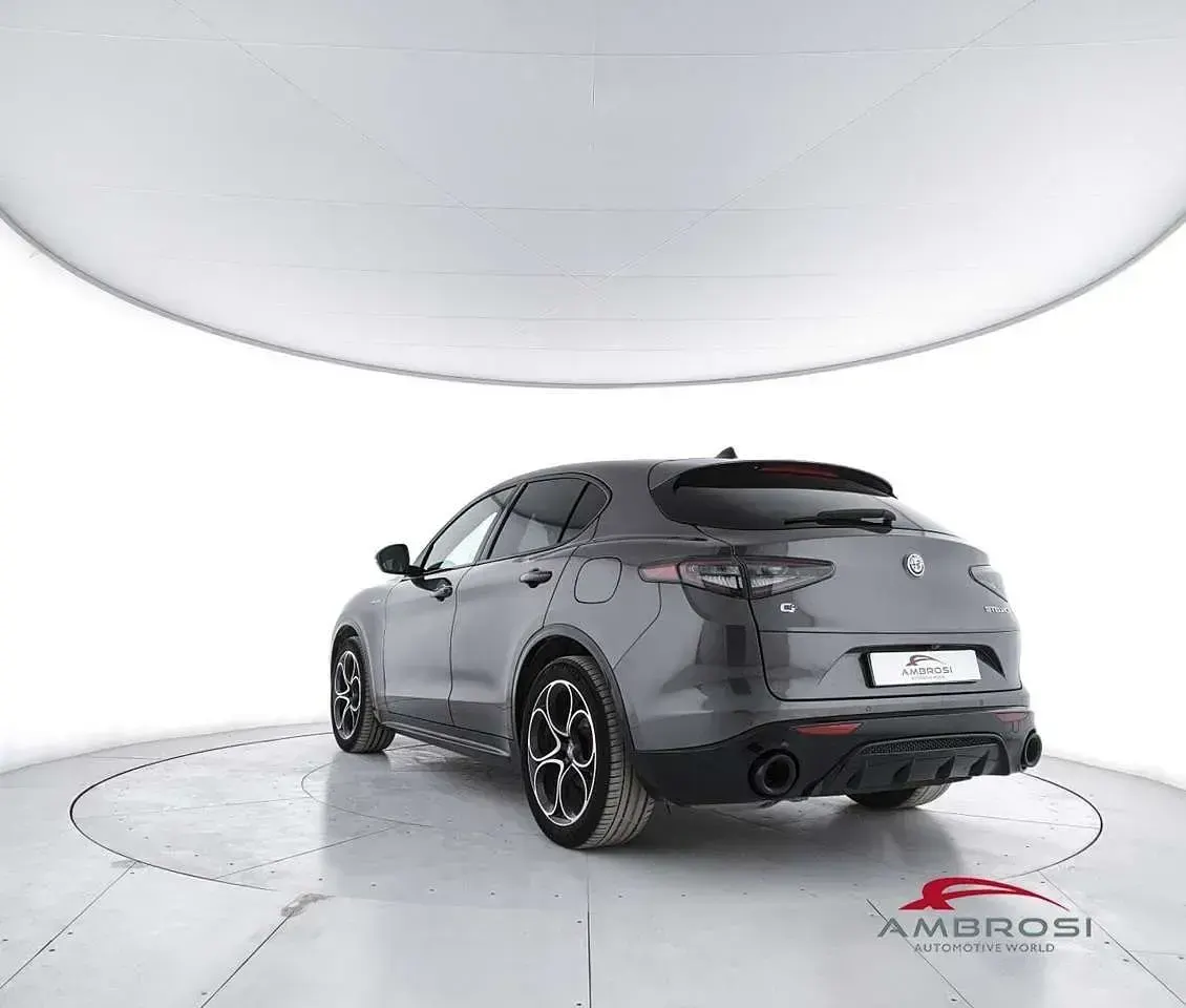 Usata Alfa Romeo Stelvio Veloce 210 CV (154 kW) 2025 Grigio SUV