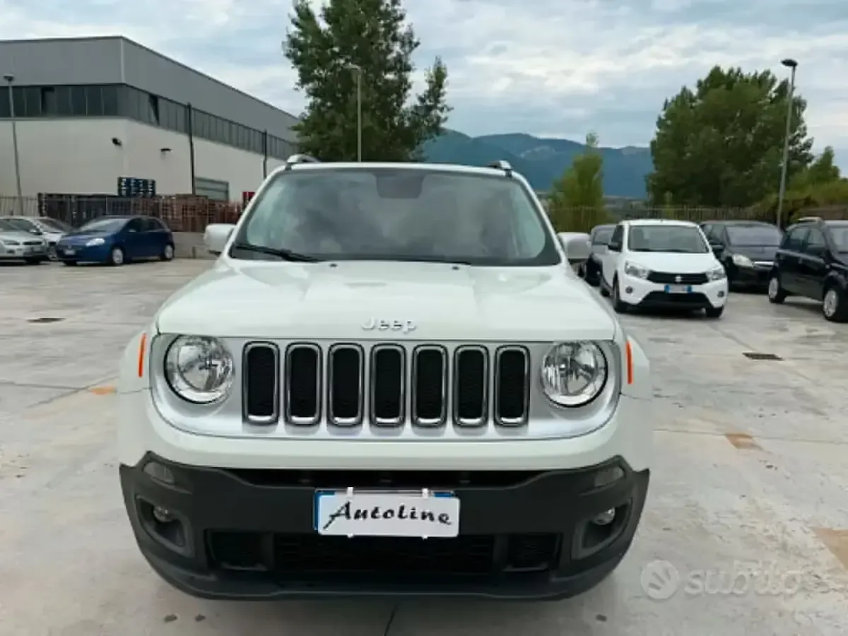 Usata Jeep Renegade Limited 140 CV (102 kW) 2015 Bianco SUV