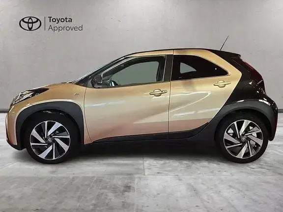 Gebraucht Toyota Aygo X Lounge 72 PS (52 kW) 2022 Grau SUV