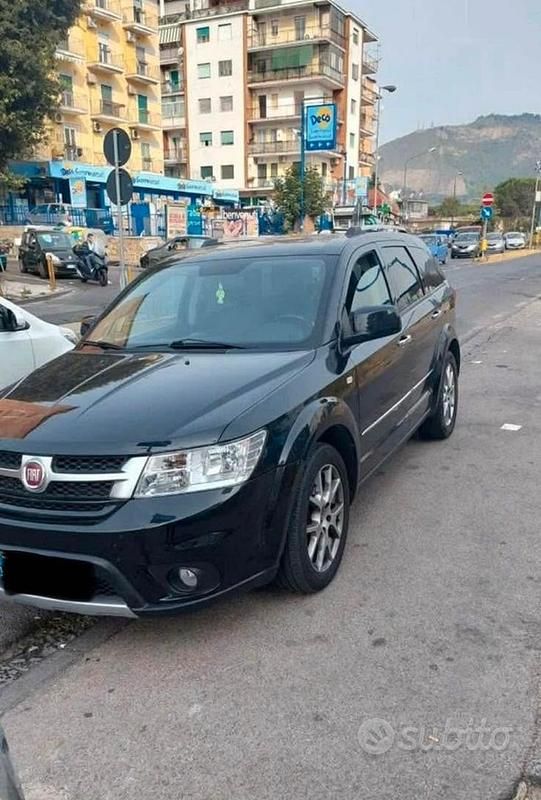 Usata Fiat Freemont 170 CV (125 kW) 2014 Nero SUV