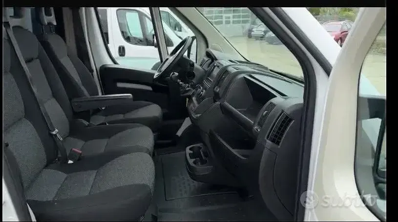 Usata Fiat Ducato 178 CV (130 kW) 2021 Bianco Furgone
