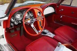 Usata Chevrolet Corvette Stingray 340 CV (250 kW) 1963 Bianco Cabrio
