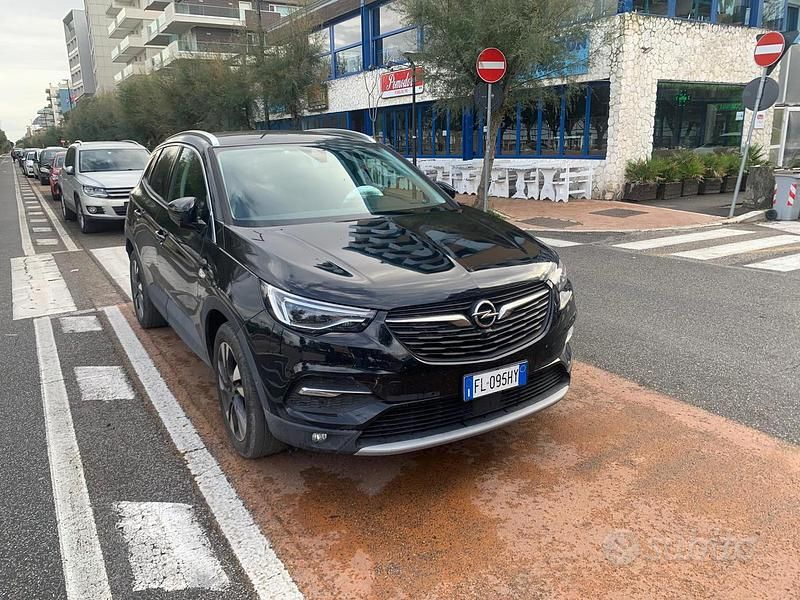Usata Opel Grandland X 120 CV (88 kW) 2017 Nero SUV