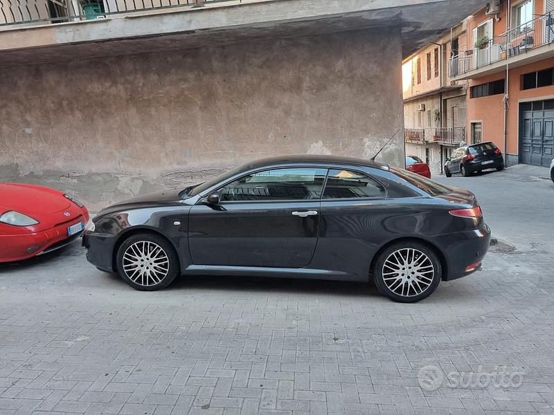 Usata Alfa Romeo GT 239 CV (175 kW) 2004 Nero Coupé